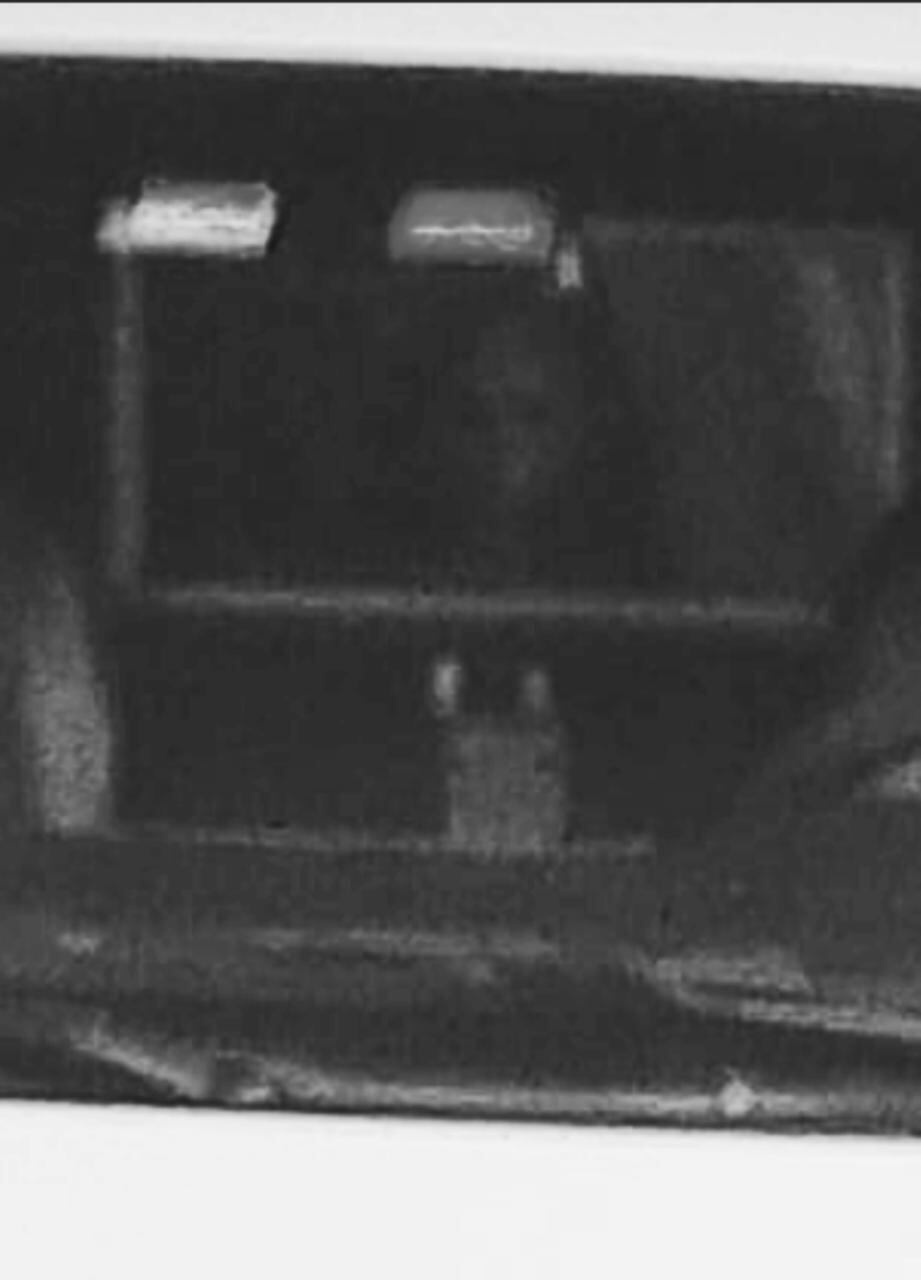 El pasado sábado 7 de agosto en una foto posiblemente apareció el fantasma de una niña en el edificio de la Cruz Roja de San Isidro del General de acuerdo a la información del grupo Investigación Paranormal CR