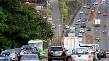 Multas de tránsito: cuatro cosas que los choferes nunca deben hacer cuando están al volante