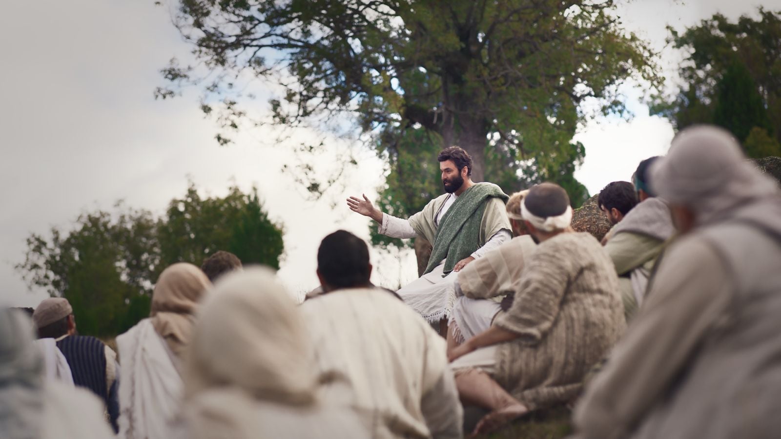 En una época en que la felicidad parece inalcanzable para muchos, los testigos de Jehová están invitando al público a asistir a su serie anual de asambleas mundiales con el tema “Felices para siempre”.