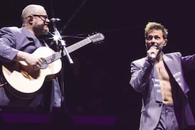 Pareja se robó las miradas en el concierto de Sin Bandera