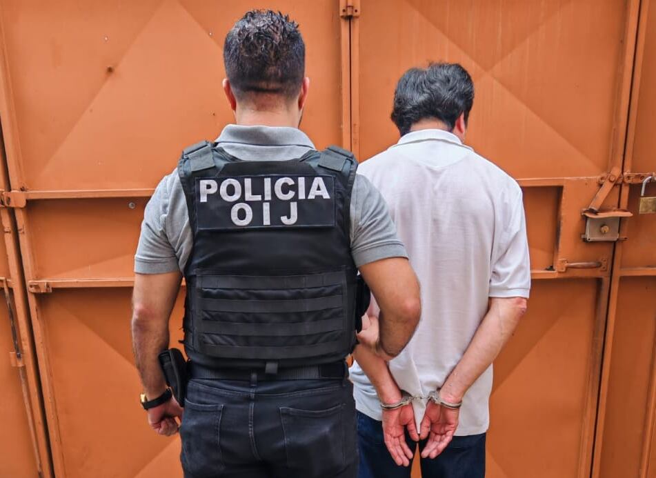 Un adulto mayor fue detenido como sospechoso de abuso sexual, él tiene pendiente una pena de cuatro años de cárcel