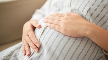 Estudio alerta: comer muchos ultraprocesados podría dificultar quedar embarazada