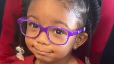 Niña de tres años apareció en una maleta envuelta en plástico: lo que hay detras del crimen estremece