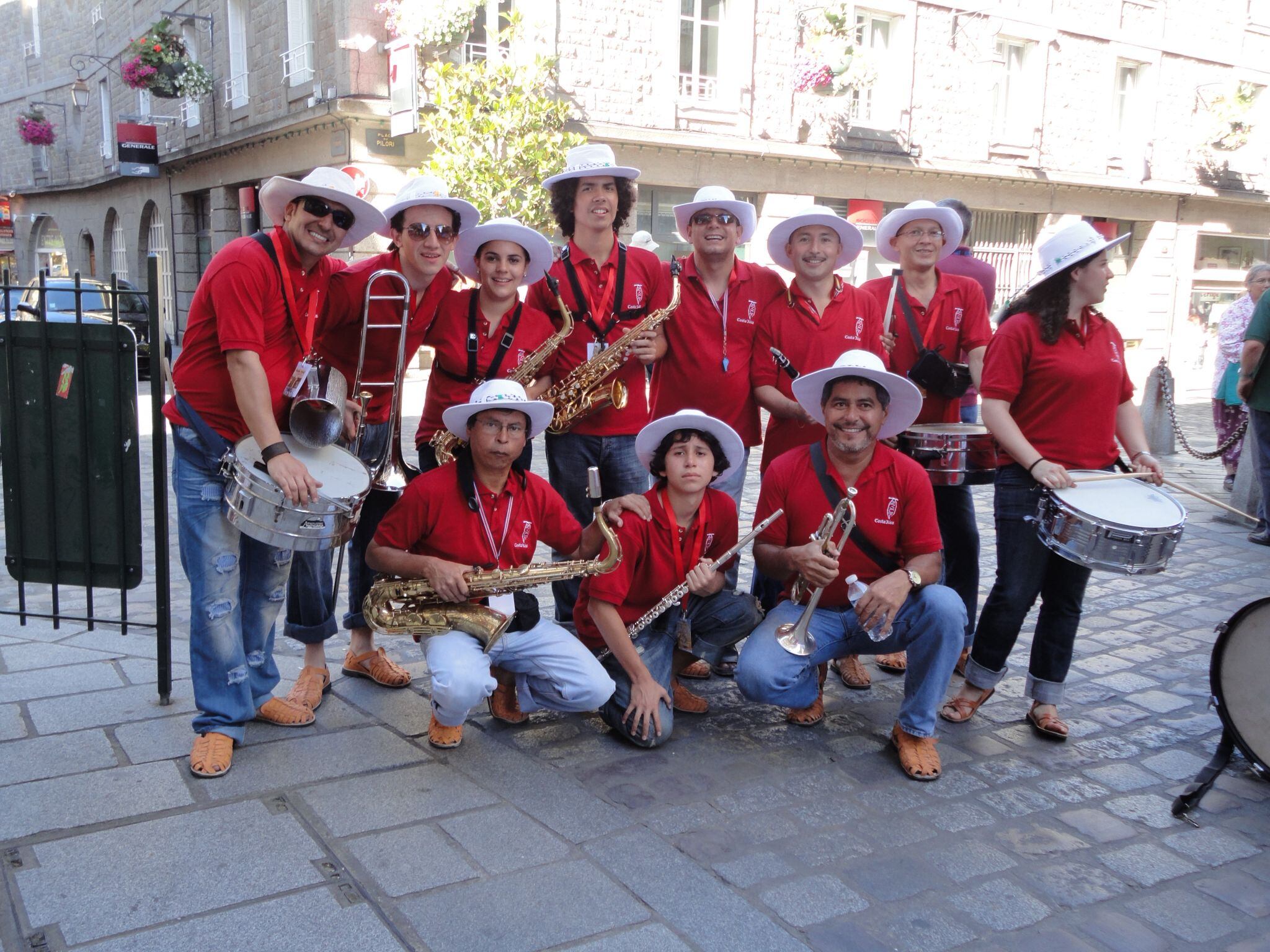Luis Castillo Briceño, nativo del residencial Las Margaritas en San Sebastián, se alzó con el primer lugar en una de las competencias más importantes del planeta en dirección de orquestas y puso en alto a Costa Rica con su carisma, talento y sabor pura vida.