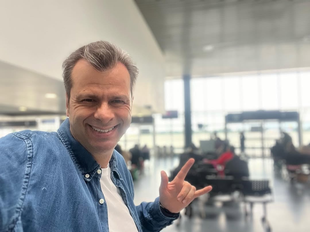 Fernando De Narvaez, diseñador colombiano y creador de la familia Zumbi. Fotos cortesía y archivo La Nación