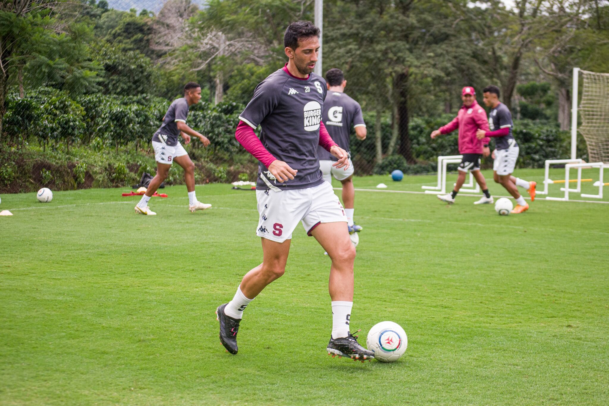 Los aficionados ya cuentan las horas para el regreso de Mariano Torres.