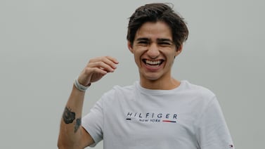 La nueva cara de Repretel es un fiebre del fútbol y casi se hace abogado