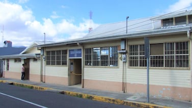 Esto es lo que están haciendo en el hospital Calderón Guardia para restablecer el servicio de Odontología