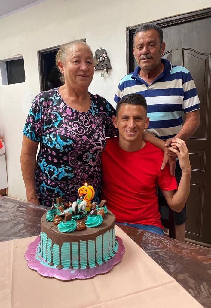 Luis Flores, volante del Cartaginés.