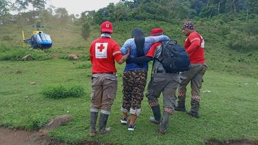 Cruzrojistas realizaron un rescate de película en lejano pueblo de Talamanca