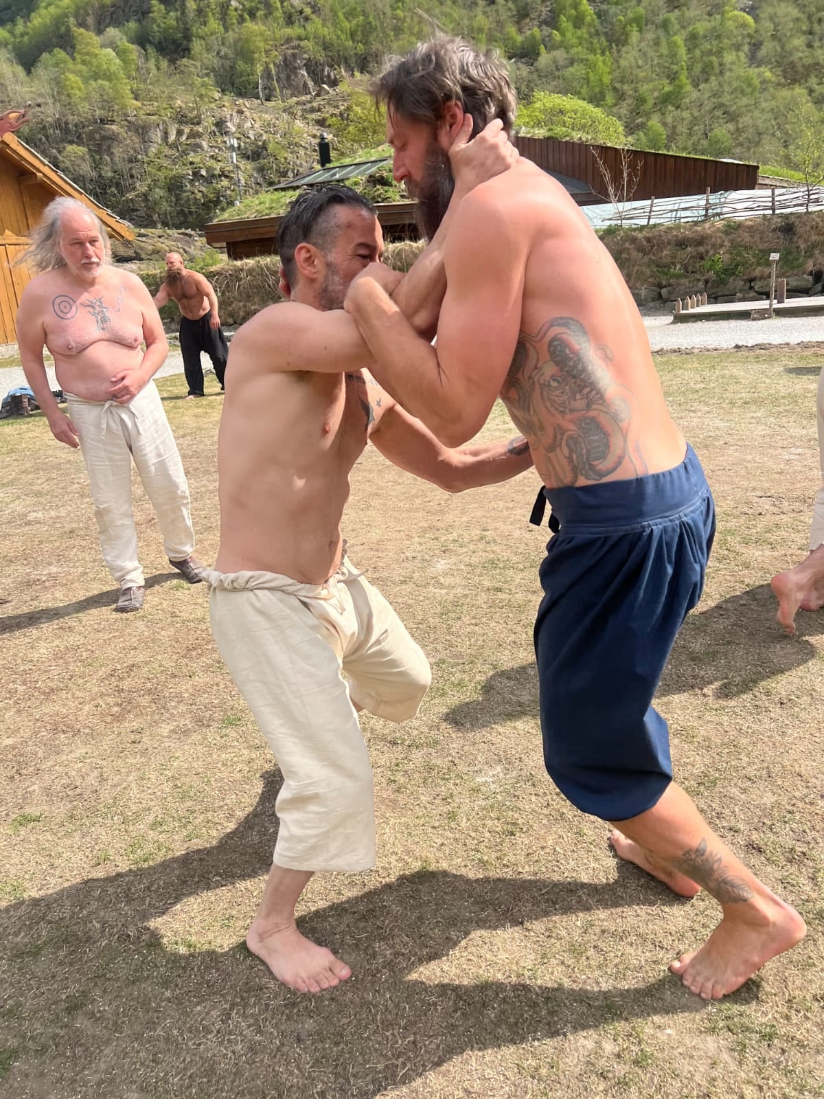 Roberto Fontana, vecino de Desamparados, ganó invicto el Mundial de Lucha Vikinga y se convirtió en el primer campeón mundial fuera de los países escandinavos en la historia.