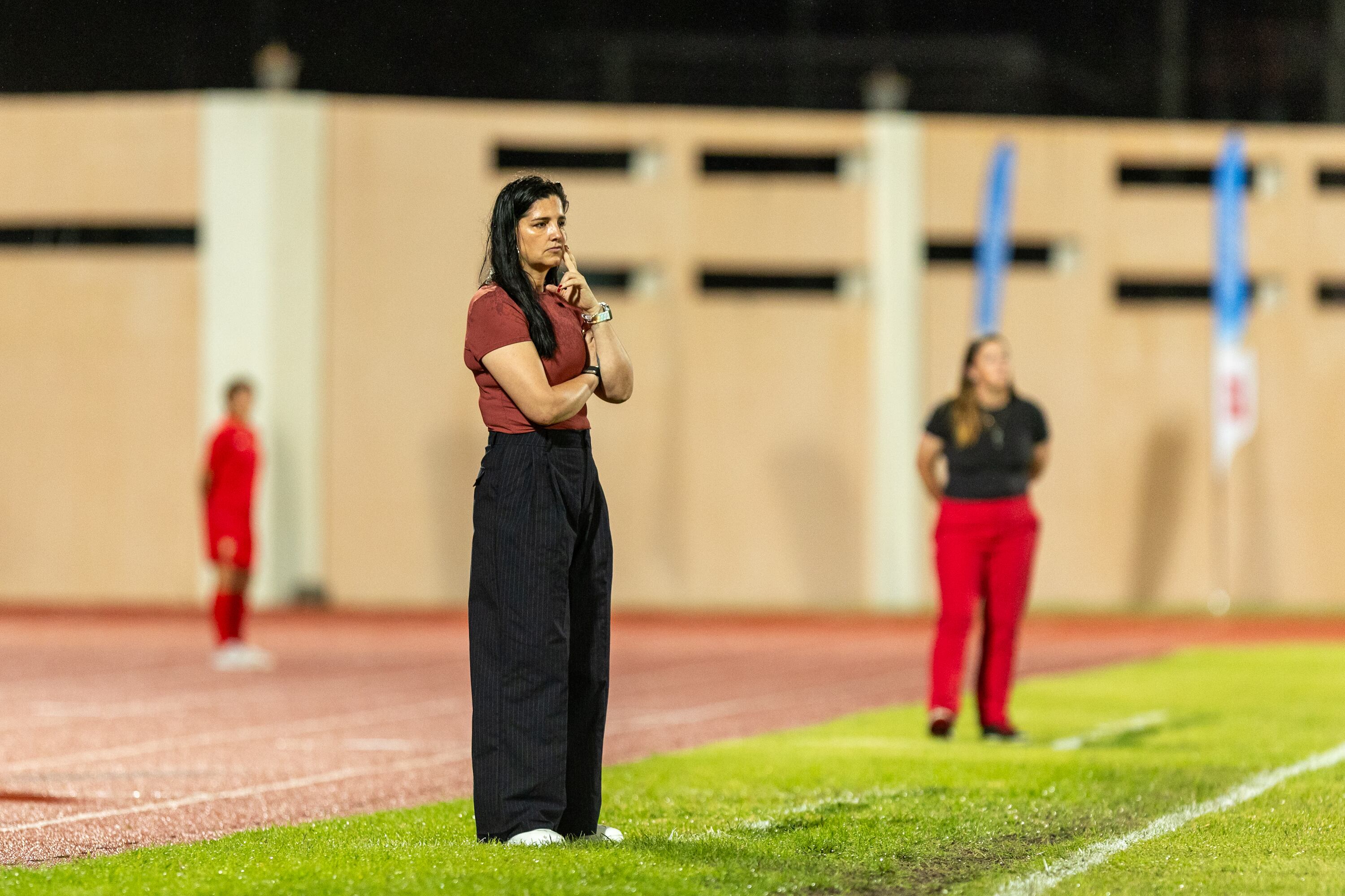 La entrenadora de Costa Rica Lindsay Camila, aquí en su debut en el banquillo ante Granada.