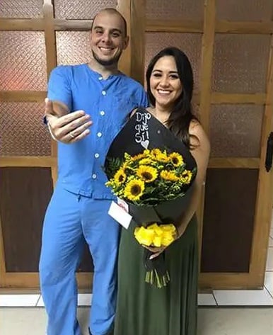 Tracy Calvo le propuso, en junio del 2020, matrimonio a su esposo, Fabricio Gamboa, mientras él estaba internado por cáncer en el Calderón Guardia, él falleció y ella entre 2025 y 2026 escribió un libro con la historia que vivieron juntos. "Amé hasta el cielo", es el título.
