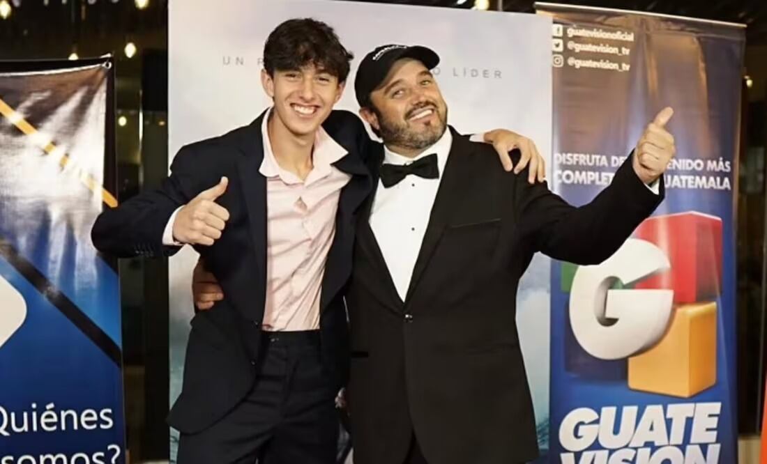 Actor Edgar Font y su hijo