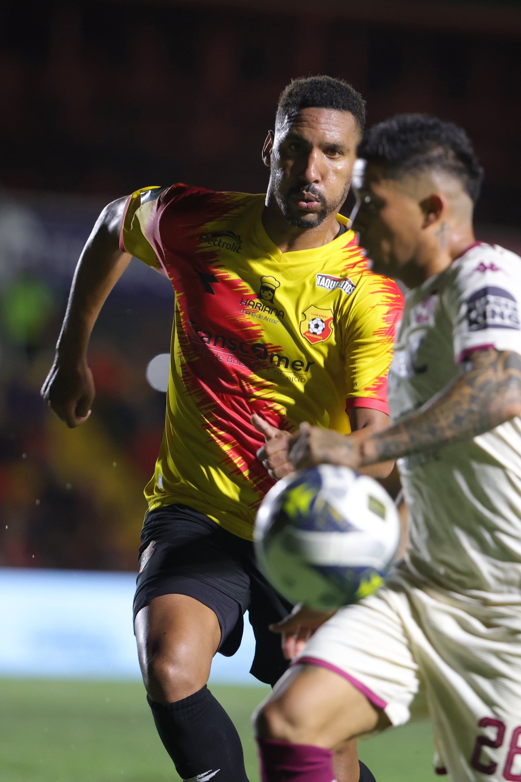 17/09/2025/ Juego entre el Club Sport Herediano vs Saprissa por el torneo apertura 2025 de la Liga Promerica en el estadio Carlos Alvarado  / foto John Durán