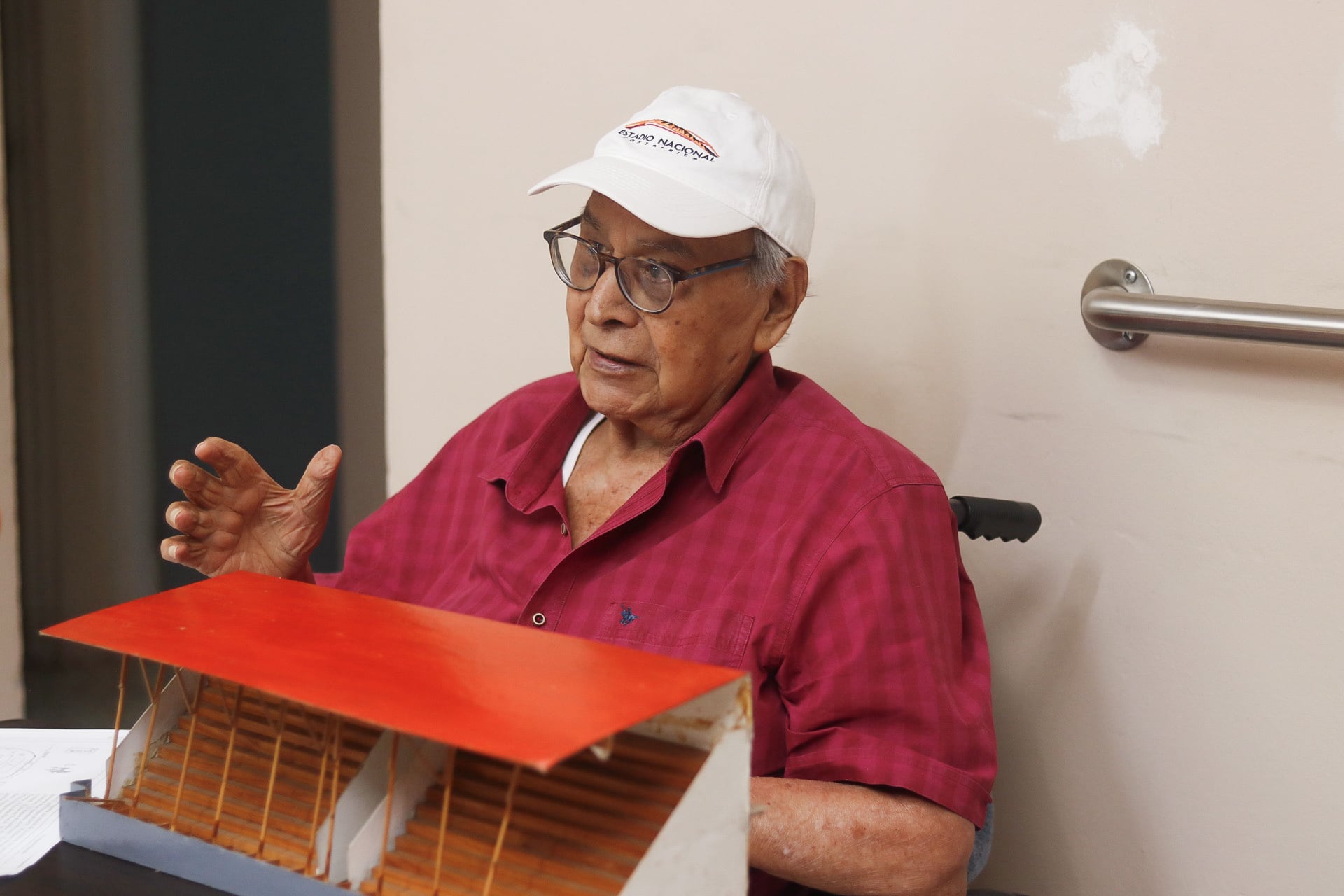 09/10/2024. Retratos en entrevista a Egon Luciano Arroyo. Hatillo. Fotografía: Lilly Arce.