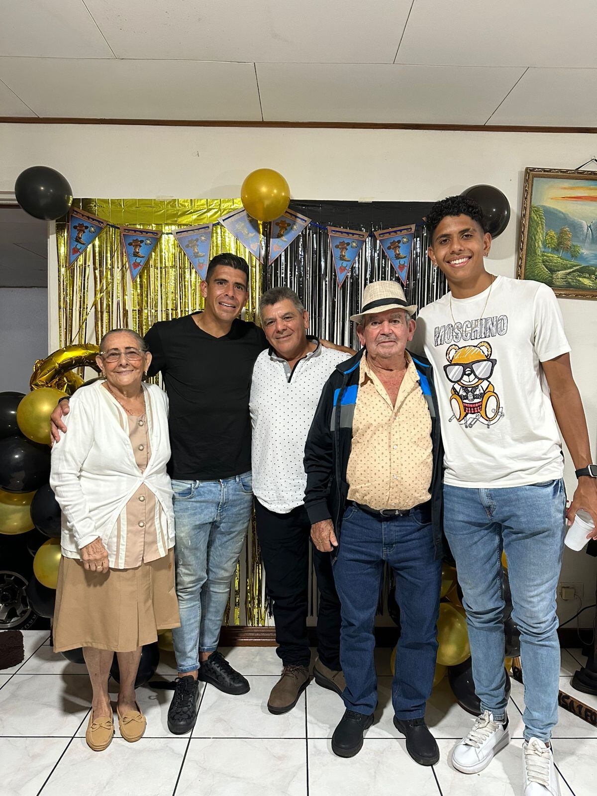 Johnny Acosta, exjugador de la Selección Nacional habla de la Tricolor y de su presente. Cortesía.