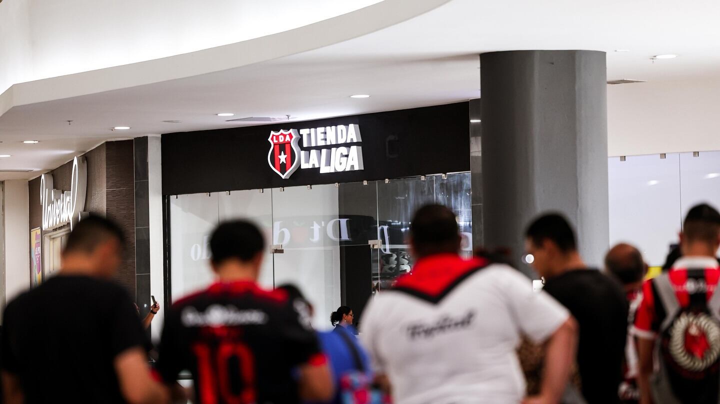 Alajuelense abre tienda en Paseo Metrópoli, Cartago