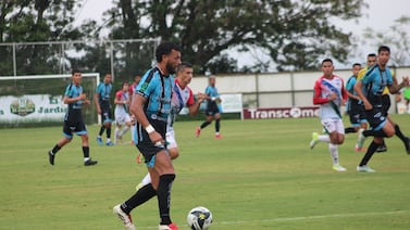 Empate hunde a Santa Ana en el sótano y aleja a Guanacasteca de Centroamérica