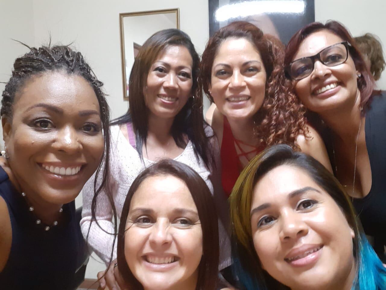 Fundeso hace pelucas para las guerreras que luchan contra el cáncer de mama