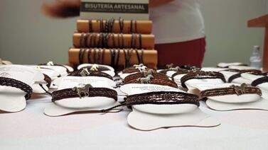 Feria de emprendimientos en Mata Redonda le espera con bisuterías, artesanías y comidas