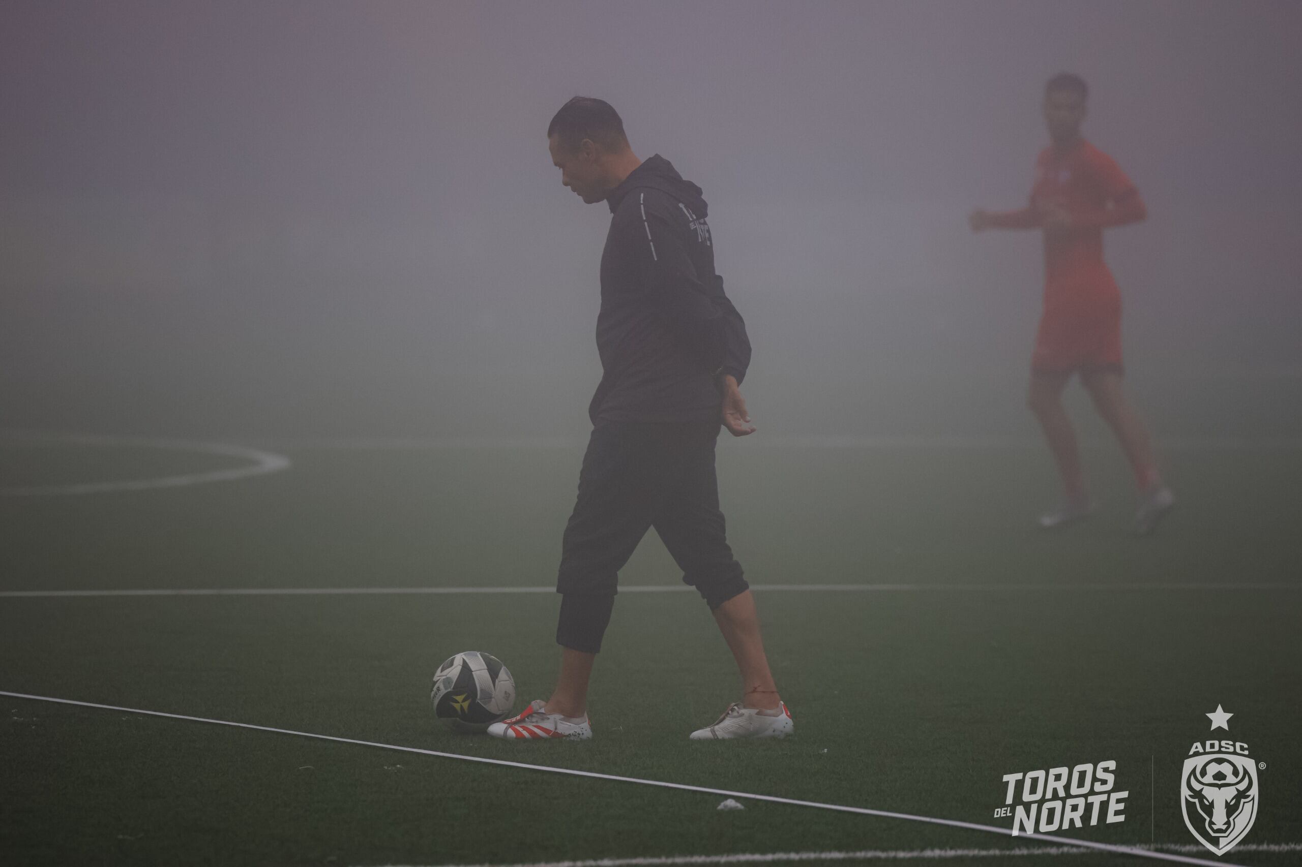 Wálter Centeno ordenó entrenamientos diarios a doble sesión en San Carlos, porque está contra el tiempo.