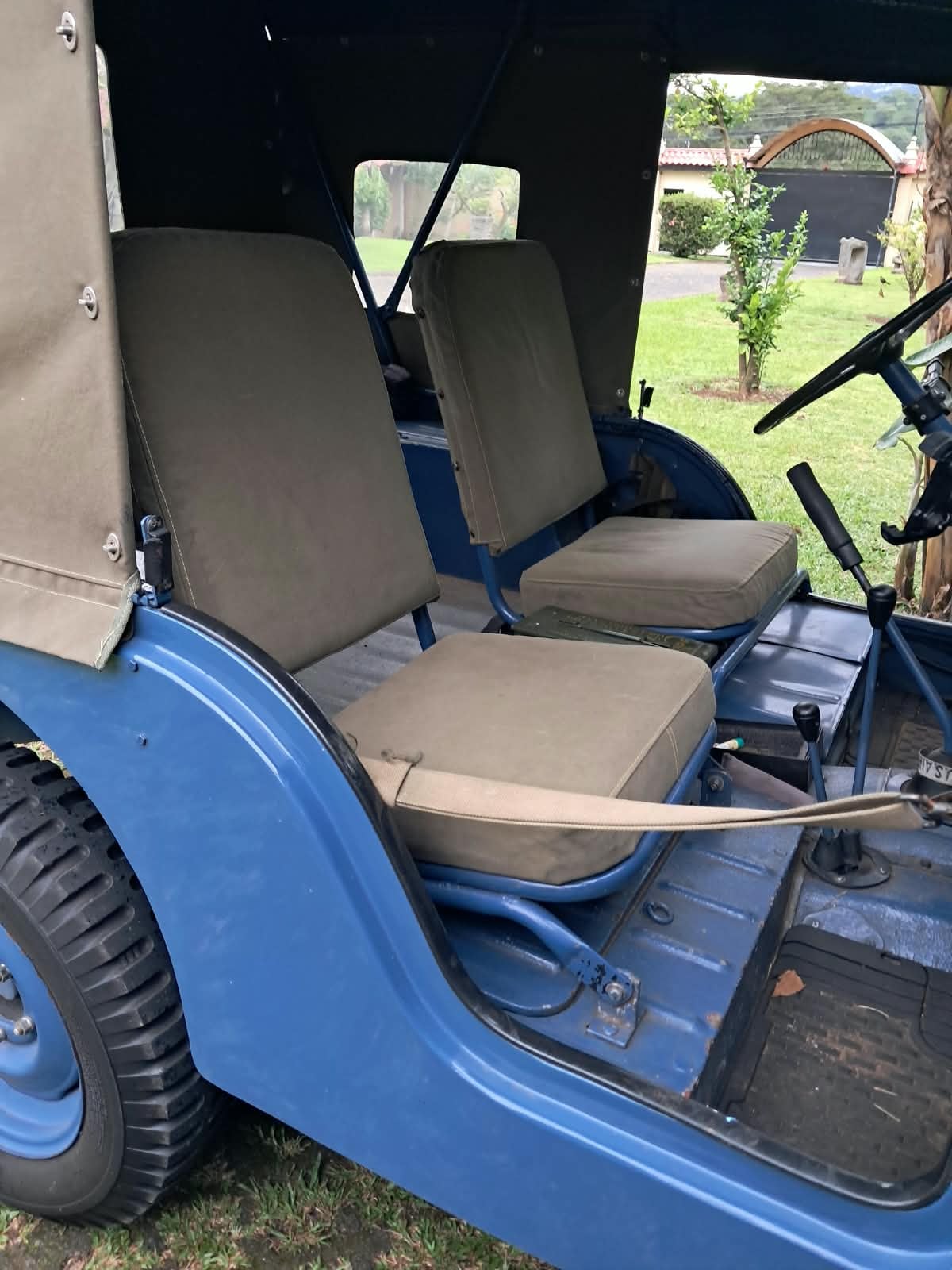 Jeep Willys del año 68.