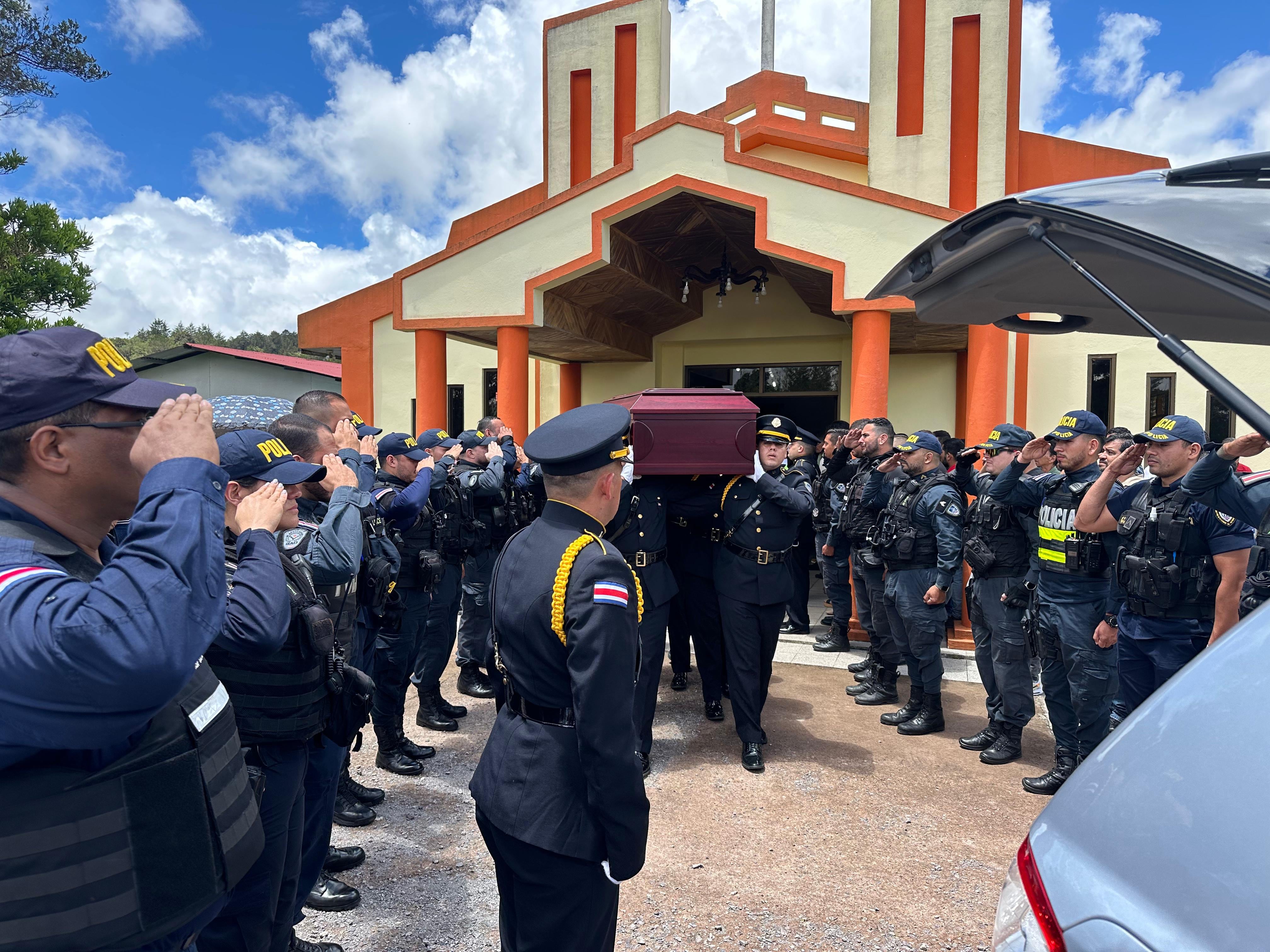 Funeral del oficial Roger Hernández Chacón. Foto MSP