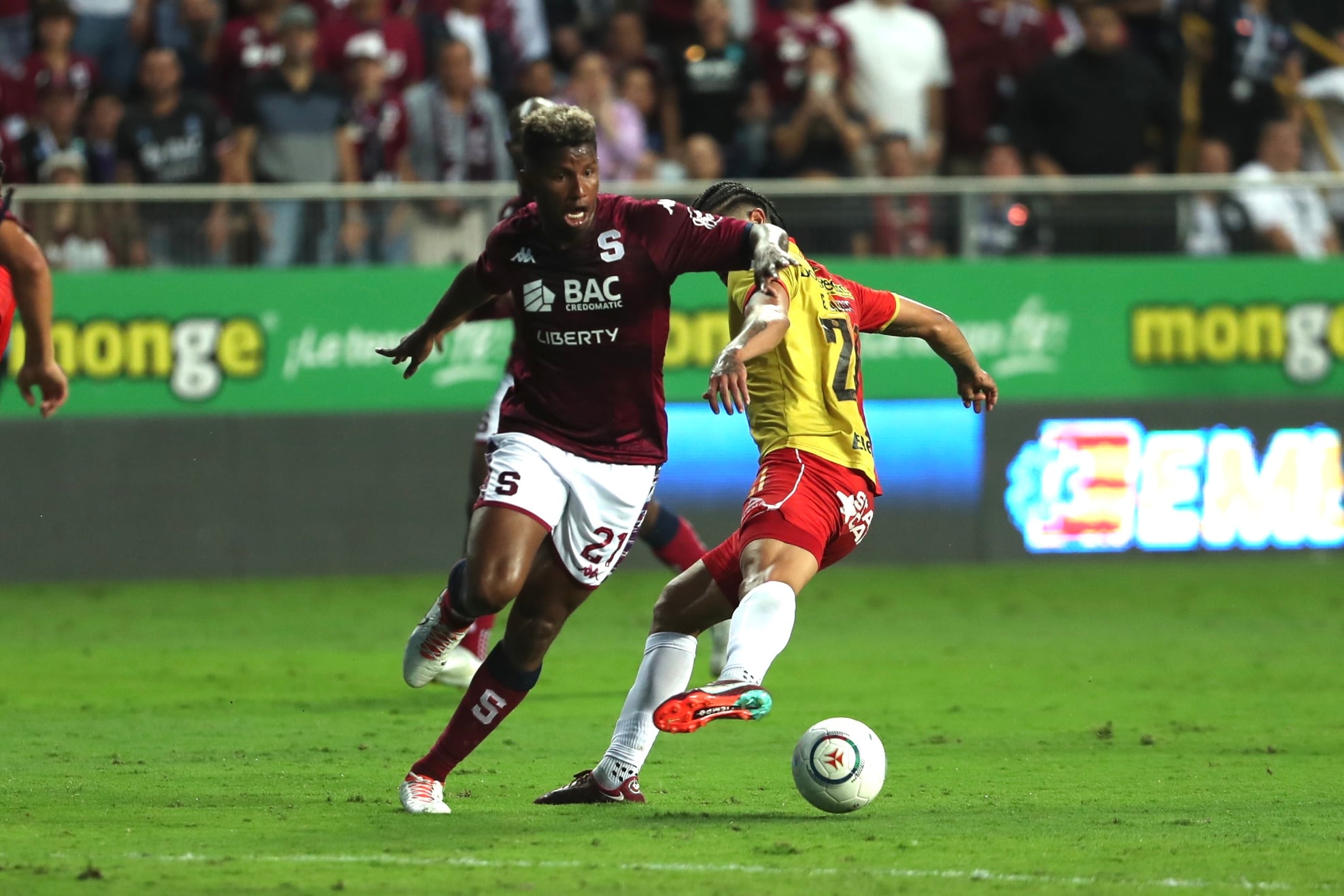 17/12/2023, San Jose, Tibas, Estadio Ricardo Saprissa, partido de vuelta de la final del torneo de apertura 2023 entre el Deportivo Saprissa y el Club Sport Herediano.