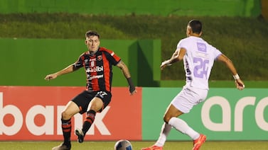 Periodistas de ESPN y Teletica se picaron en redes por filazo durante partido de Alajuelense