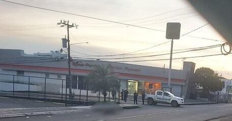 Tres  hombres fallecieron y uno más logró escapar del ataque. Foto Cariari Informa.