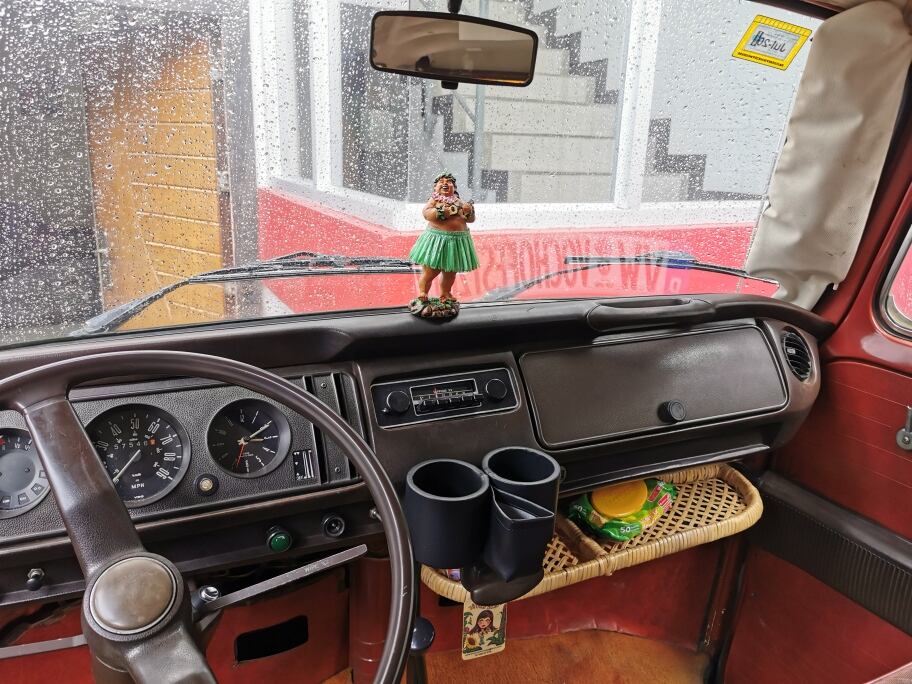 Una Volkswagen Champagne Edition 1978 versión De Luxe, llegó a las manos de don Julio César Azofeifa Soto