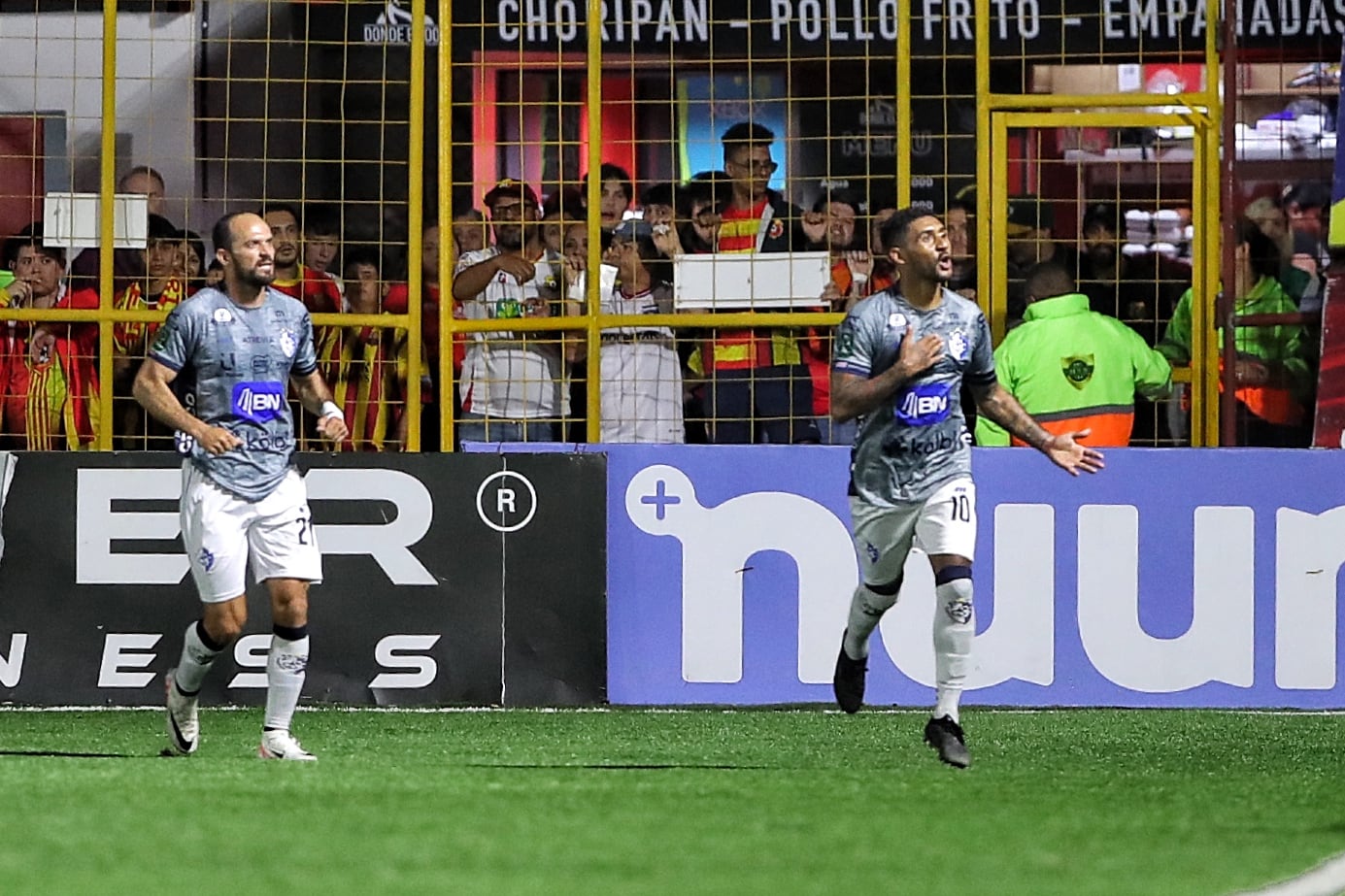 18/04/2024/ Juego entre Club Sport Herediano vs Cartaginés por la jornada 18 del torneo clausura de la Liga Promerica en el estadio Carlos Alvarado / Foto John Durán