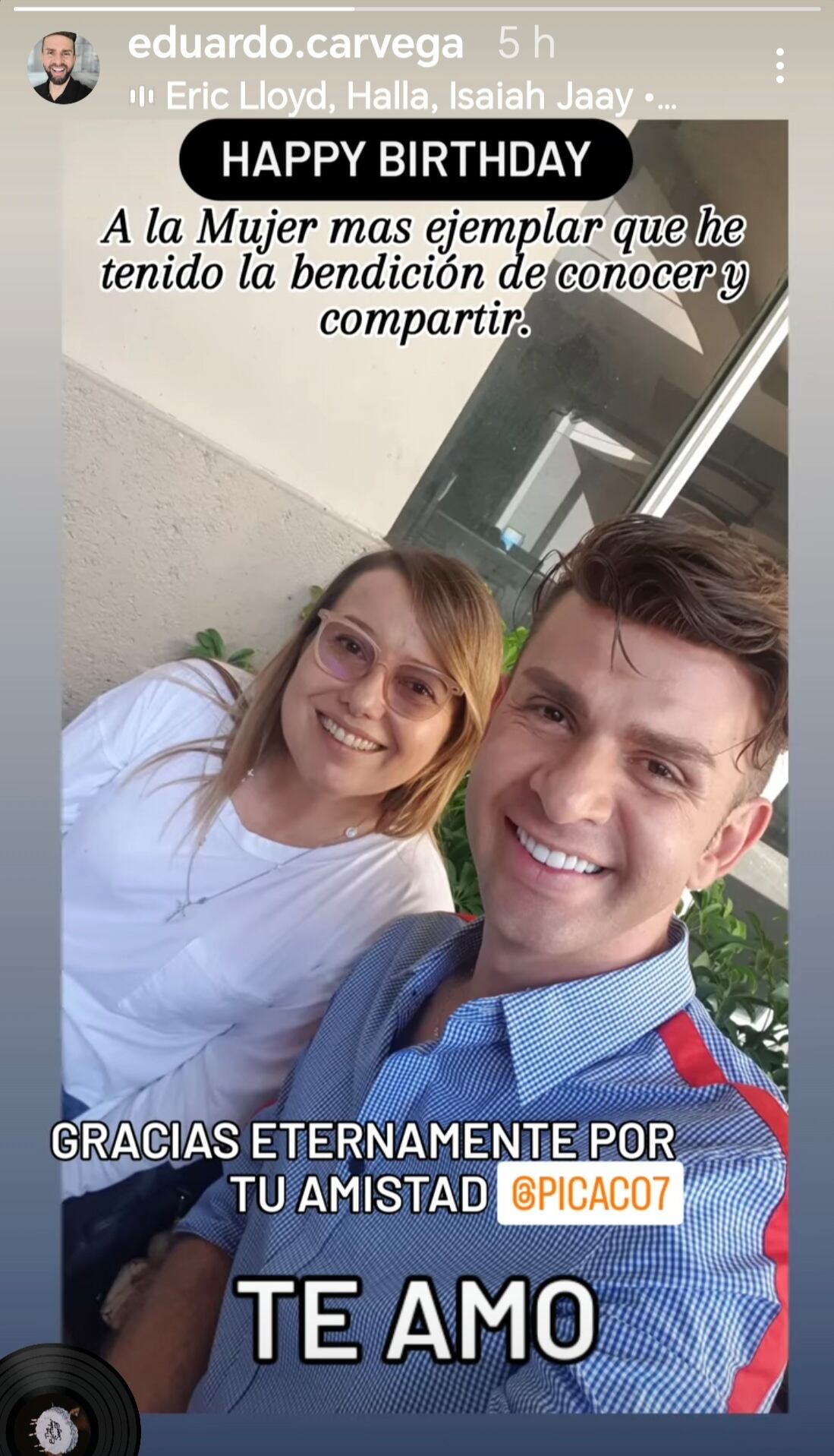 Víctor Carvajal felicitó a su exjefa Paula Picado por su cumpleaños.