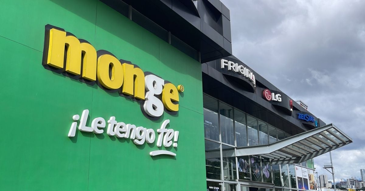 en la imagen la fachada de Monge