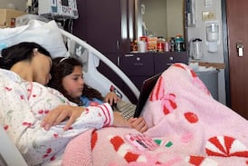 Coco Roper vuelve al hospital y conmueve con desgarrador mensaje sobre su dura batalla de salud