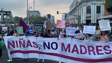 Día de la Mujer: El “Ni una menos” sonó con fuerza en la tradicional marcha del 8M