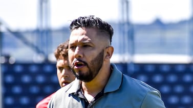 Alonso Solís vuelve a los banquillos tras su sonada salida del Santos