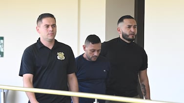 Desalmado mató a pareja e hija para aprovecharse de jovencita de 15 años