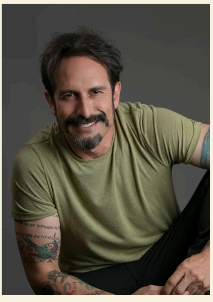 फ्रेझर नवरेते हे मेक्सिकोमध्ये चित्रित केलेल्या प्लॅन बी या राजकीय चित्रपटाचे दिग्दर्शन करणार आहेत.