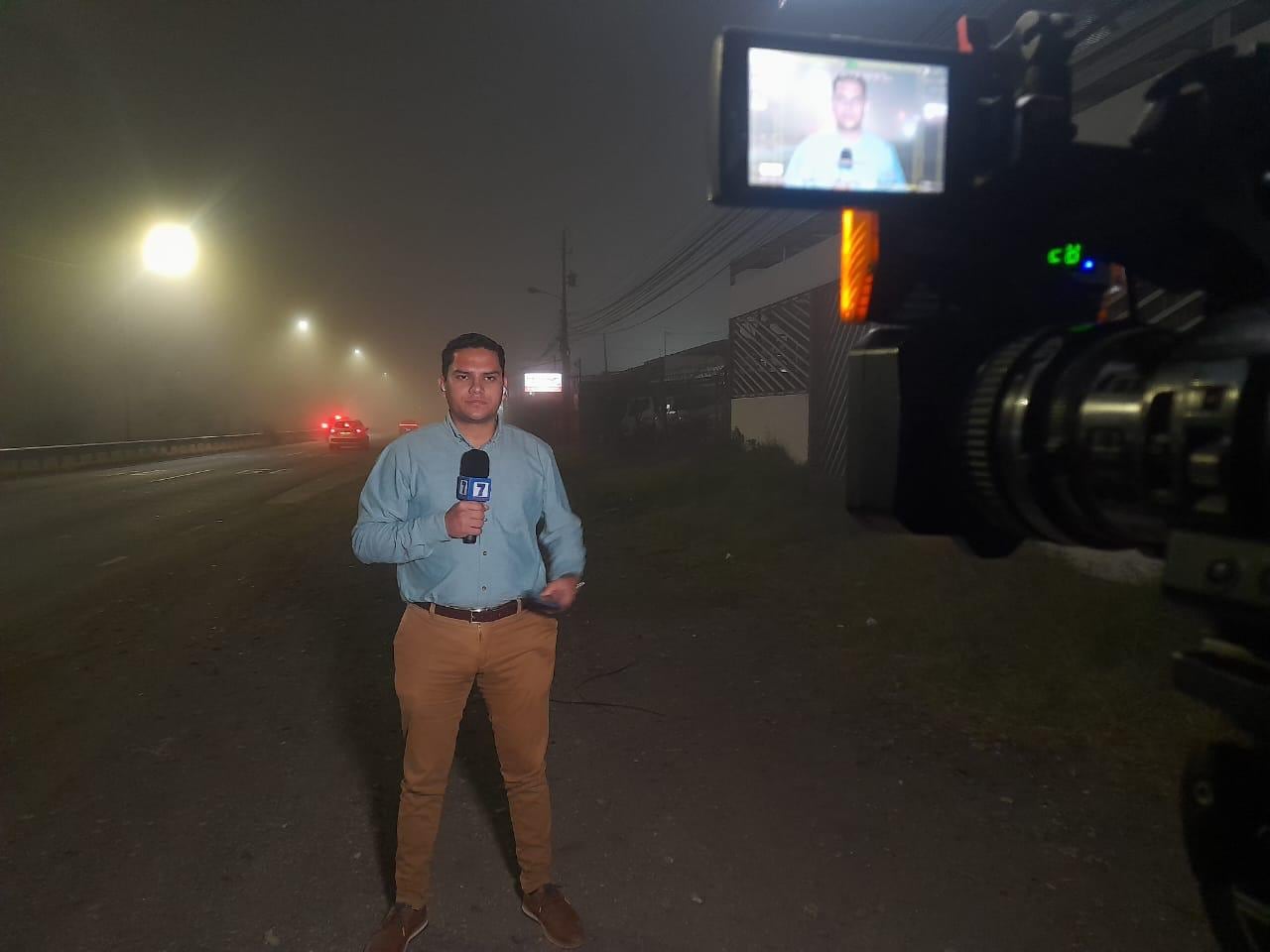 Yirén Altamirano, periodista de sucesos de Telenoticias, de canal 7.