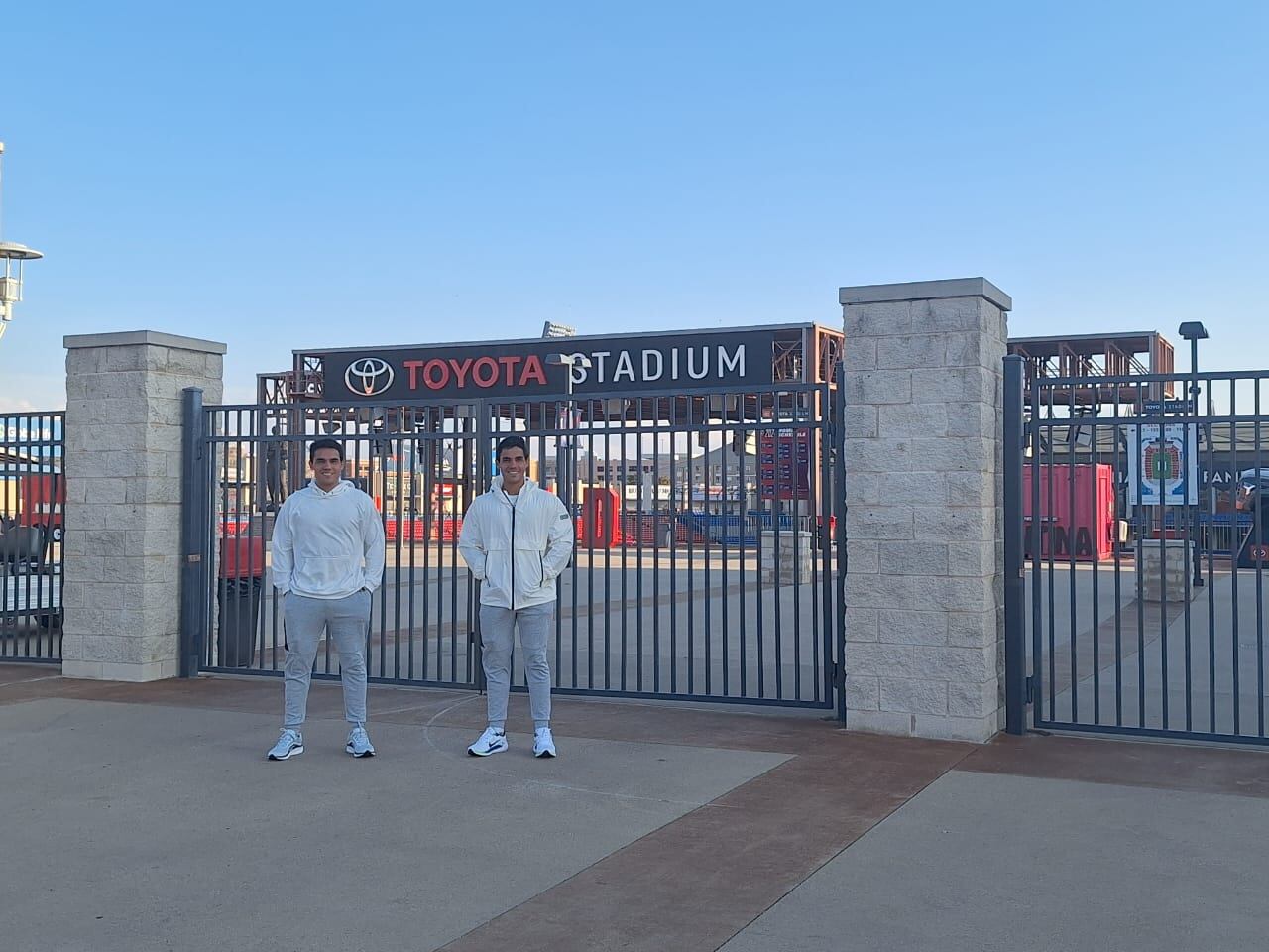 Gemelos Feoli cuentan sus anécdotas en Sporting, sus estudios en la UCR y su sueño mundialista. Cortesía.