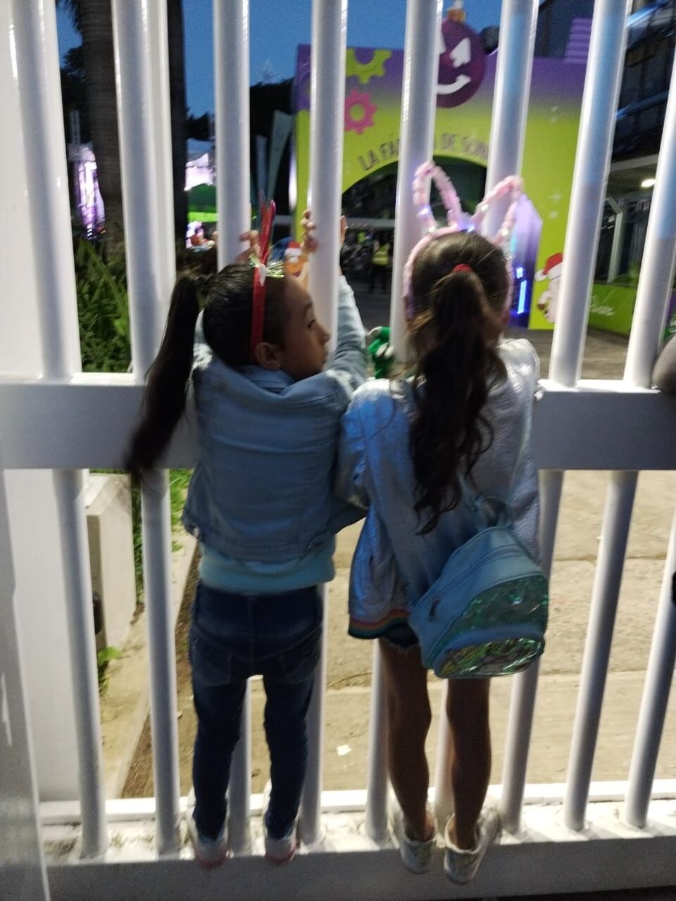 Iluminación del árbol de Navidad del Hospital Nacional de NIños 2024.