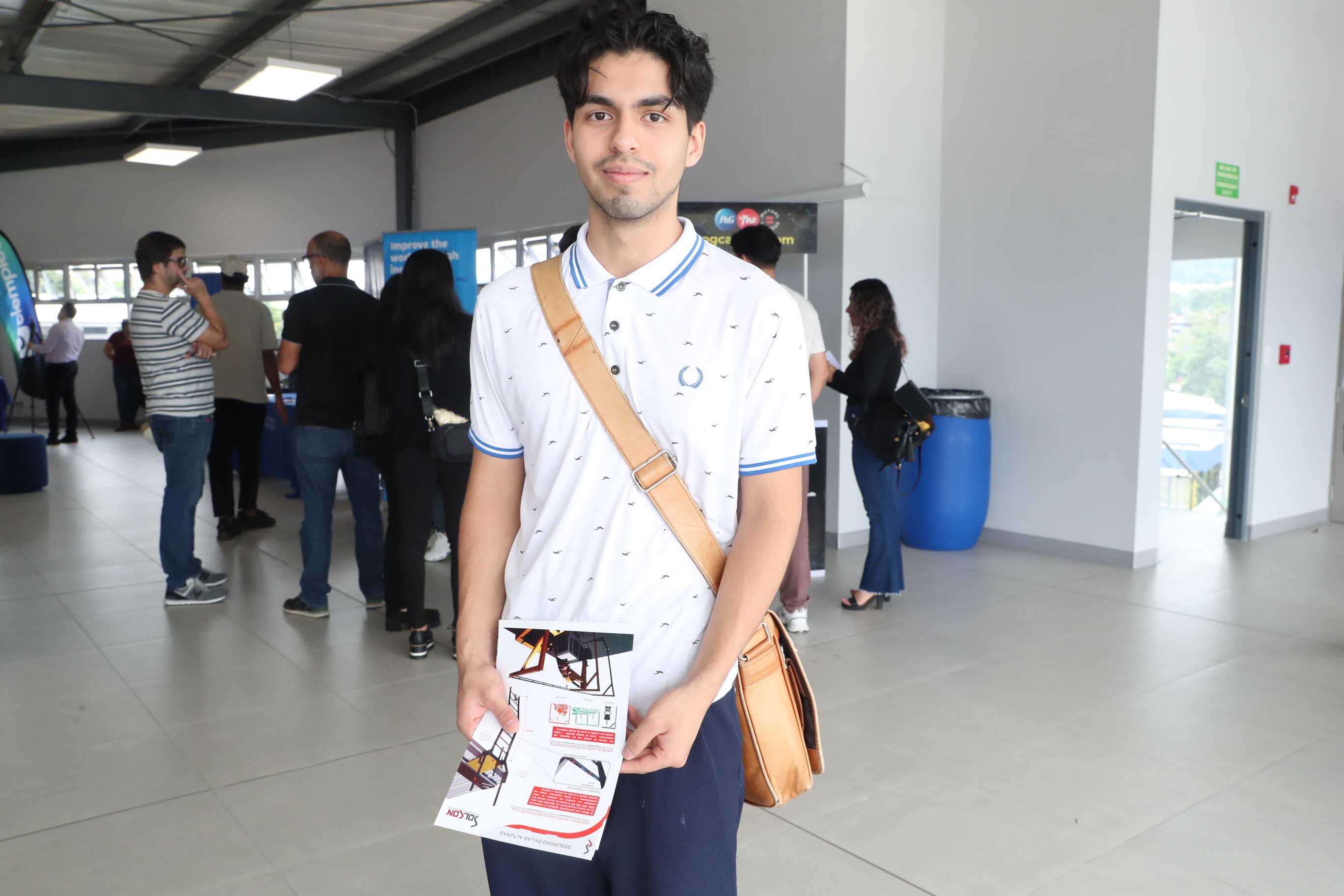 04/07/2024/ Feria de empleo Universidad Fidelitas / foto John Durán