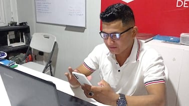 Ingeniero nicaragüense tuvo que coger café y trabajar en construcción en Costa Rica: hoy cumple sus sueños
