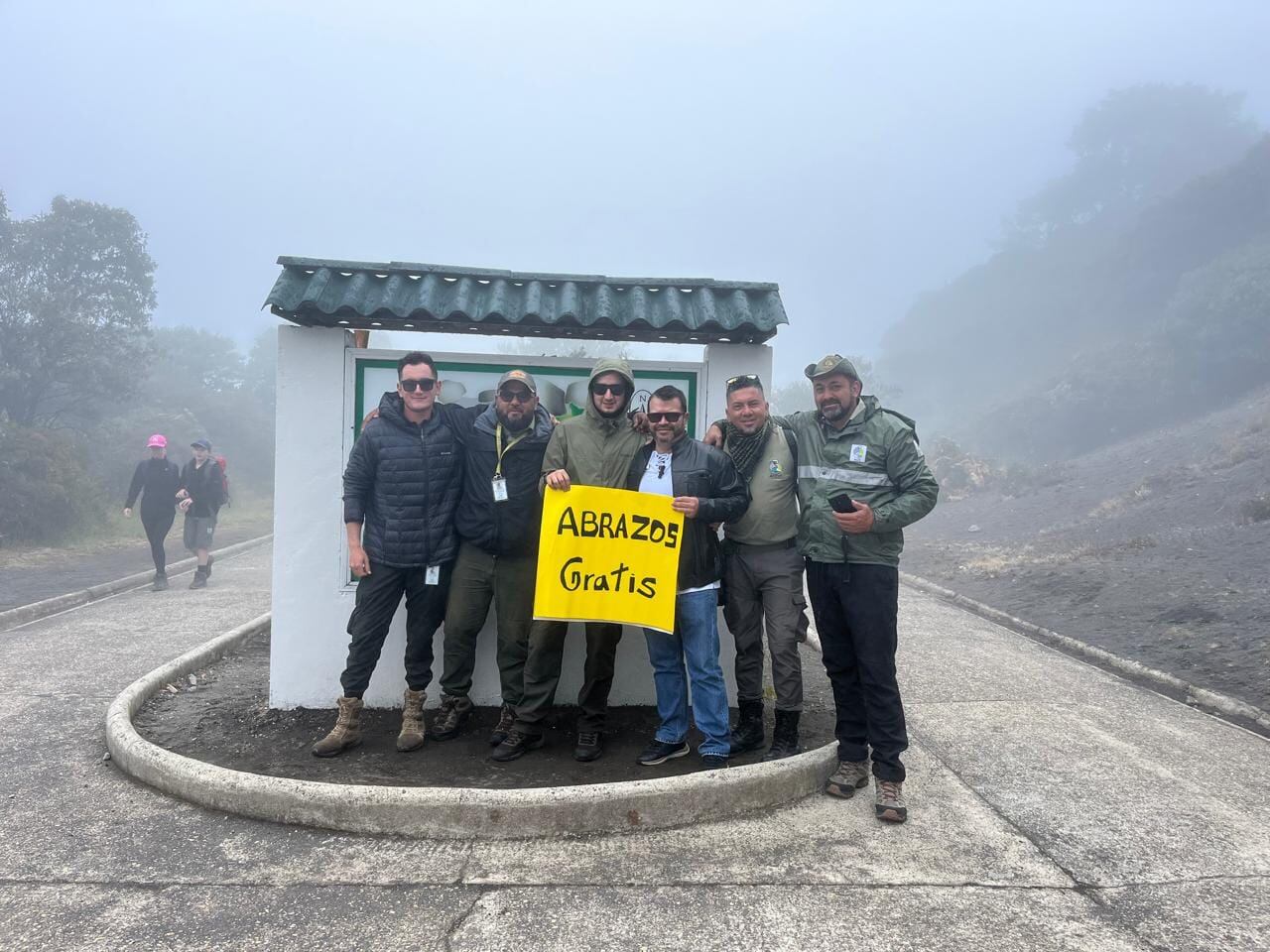 En medio de la pandemia, con el corazón hecho pedazos por un divorcio que no vio venir y viviendo de nuevo en la casa de su mamá, Omar Hernández Vargas, un alajuelense de 56 años, sintió lo que muchos callan: la depresión