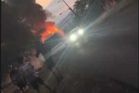 El noble gesto de Grecia tras emergencia que vivió Quepos Cambute tras incendiarse su bus