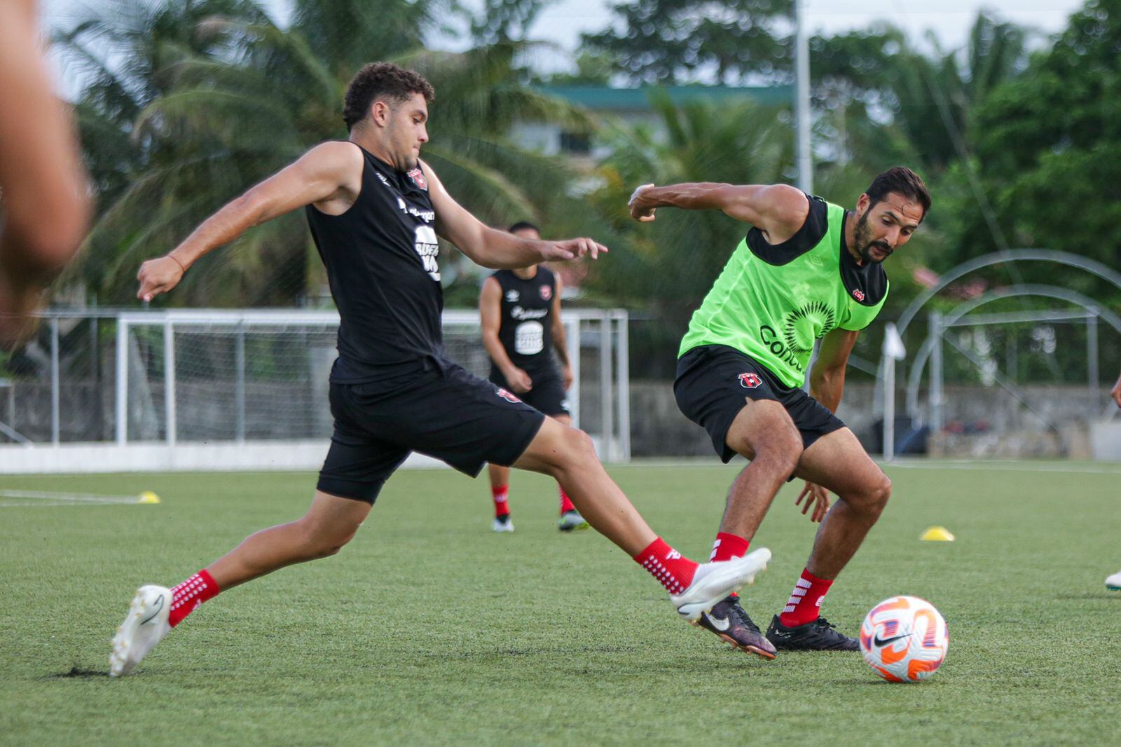 Alajuelense reconoce FFB Stadium, Verdes de Belice