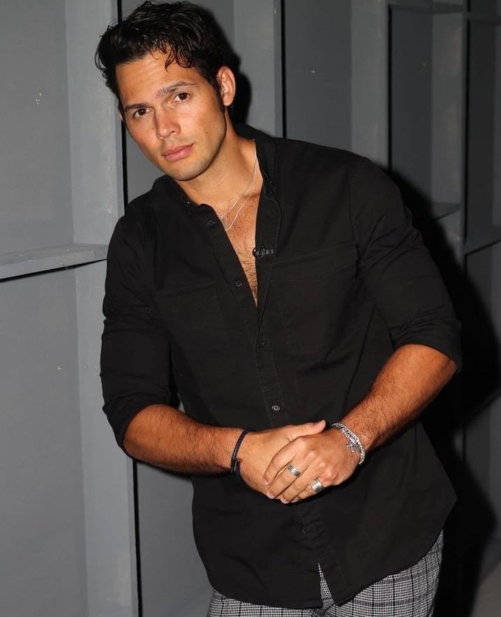 Actor Emmanuel Palomares se está hospedando en Manuel Antonio