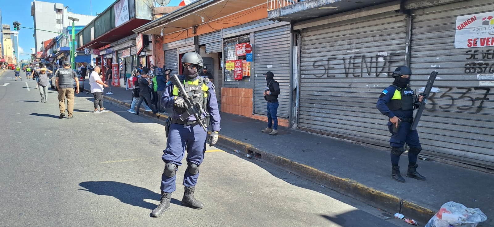 El OIJ realizó tres allanamientos en el corazón de la capital. Foto OIJ.